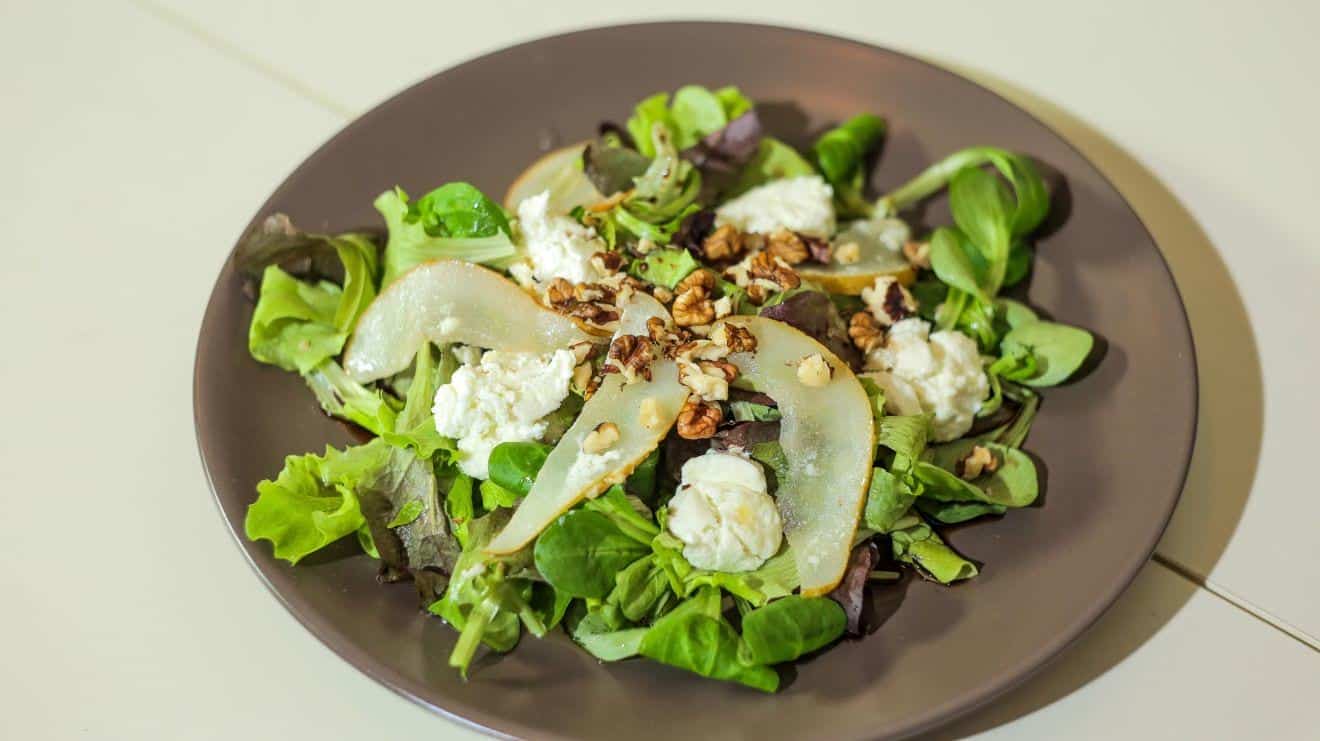 salata pere