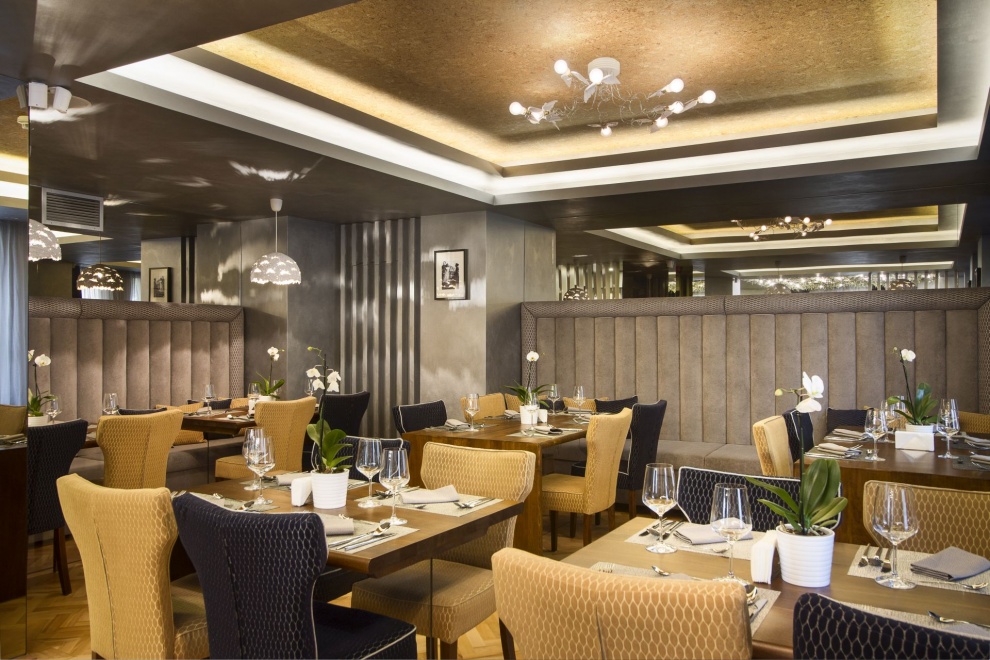 reataurant hugo