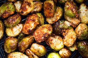 varza de bruxelles la friteuza cu aer