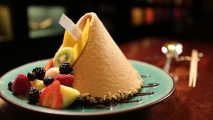 Giant-Fortune-Cookie-la-Tao-Asian-Bistro