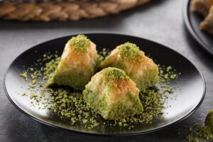 deserturi populare baklava