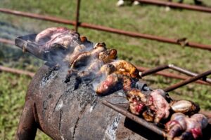 cele mai ciudate mâncăruri rocky mountain oysters