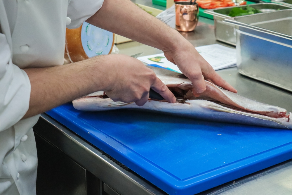 Cum să filetezi peștele (5)